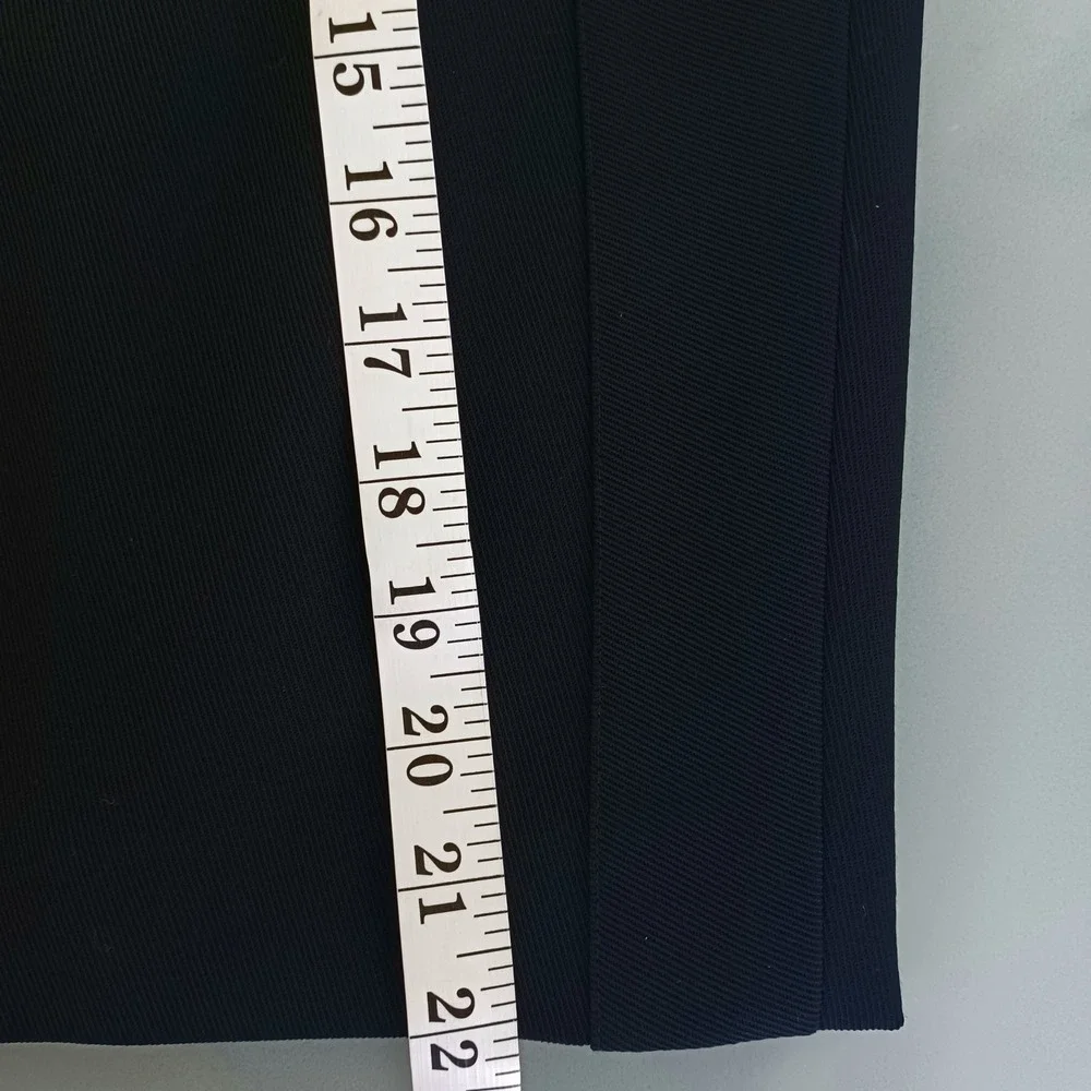 Armani Collezioni Black Tailored Pencil Skirt Size 4 Professional Lined 40